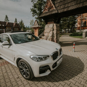 auto na wesele z kierowcą