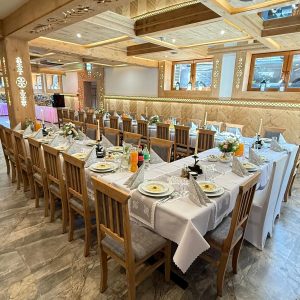 Romantic destination wedding in the Tatra Mountains – perfect for couples dreaming of a fairytale ceremony abroad